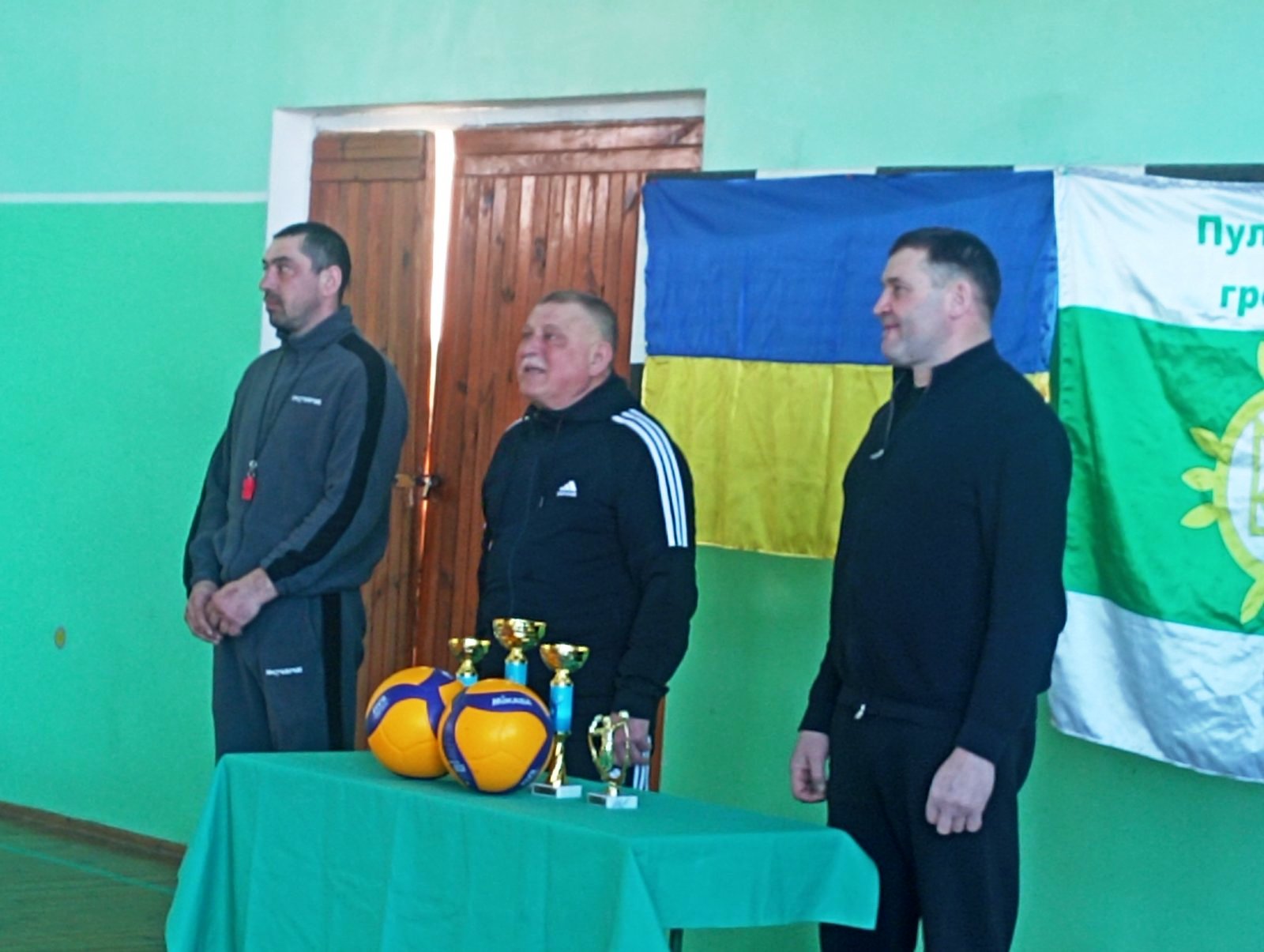 Фото без опису