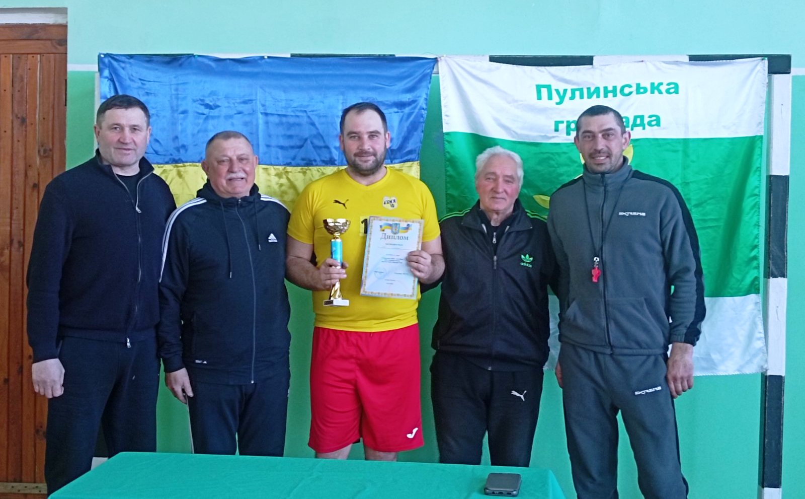 Фото без опису