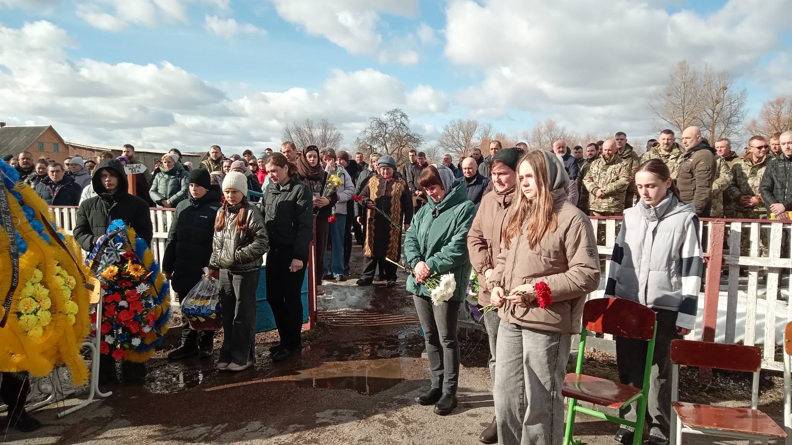 Фото без опису