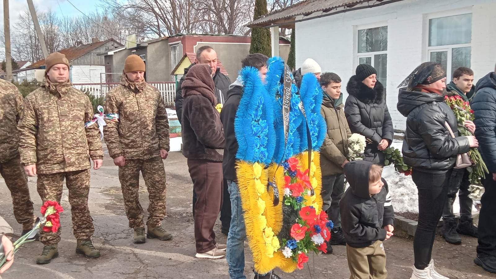 Фото без опису