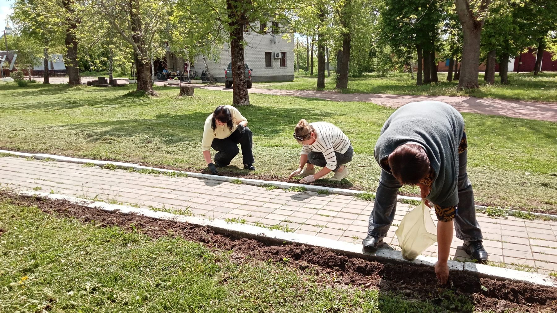 Фото без опису